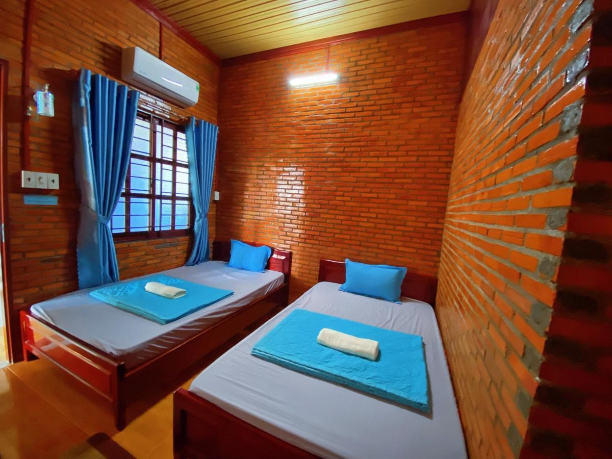 Nam Cat Tien Homestay Exterior photo